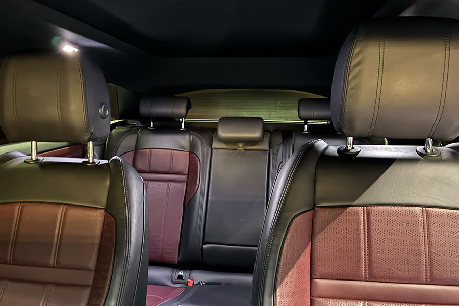 Range Rover Evoque P300 R-Dynamic HSE